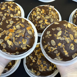  Bánh phú sĩ Chocolate hạnh nhân size 16cm - 600g 