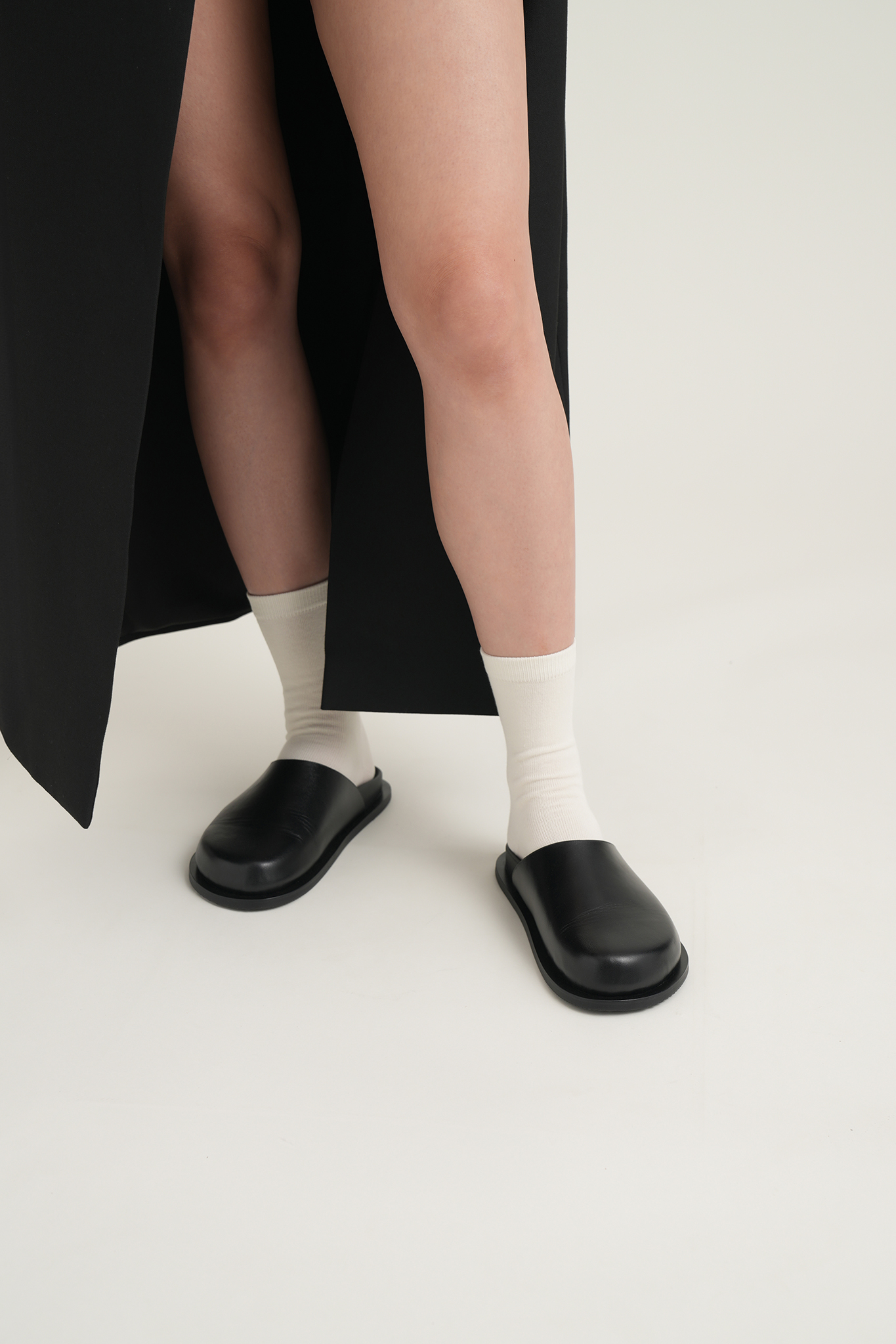 SỤC SANDALS – waa. studios SỤC SANDALS – waa. studios