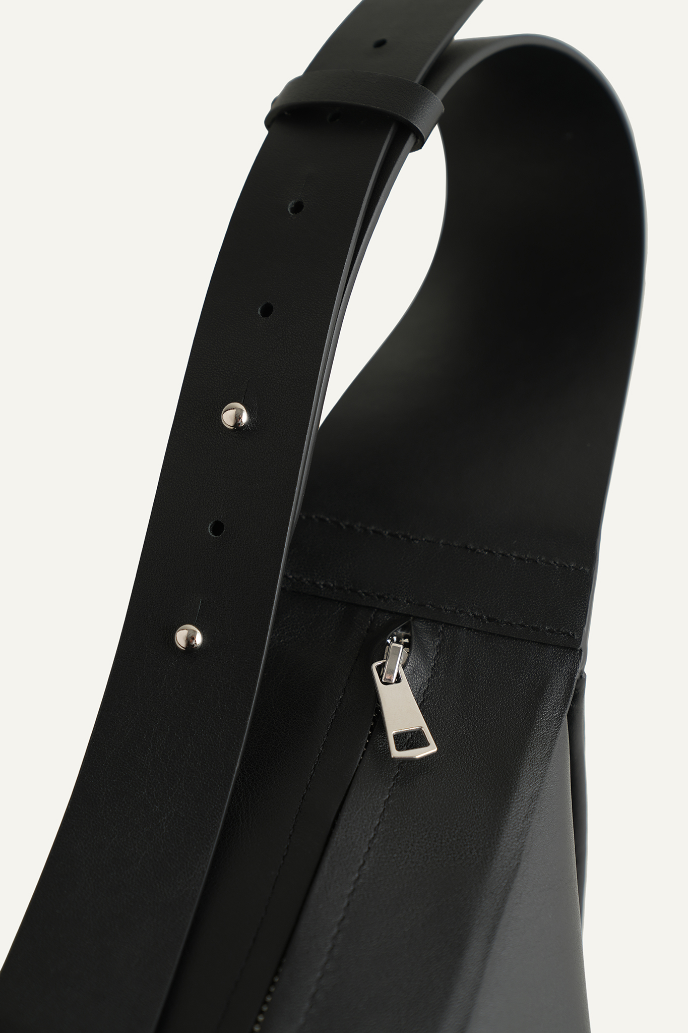 240521-baa-black-web-