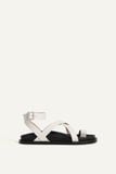  CHỎ+ SANDALS 