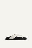  TÔNG SANDALS 