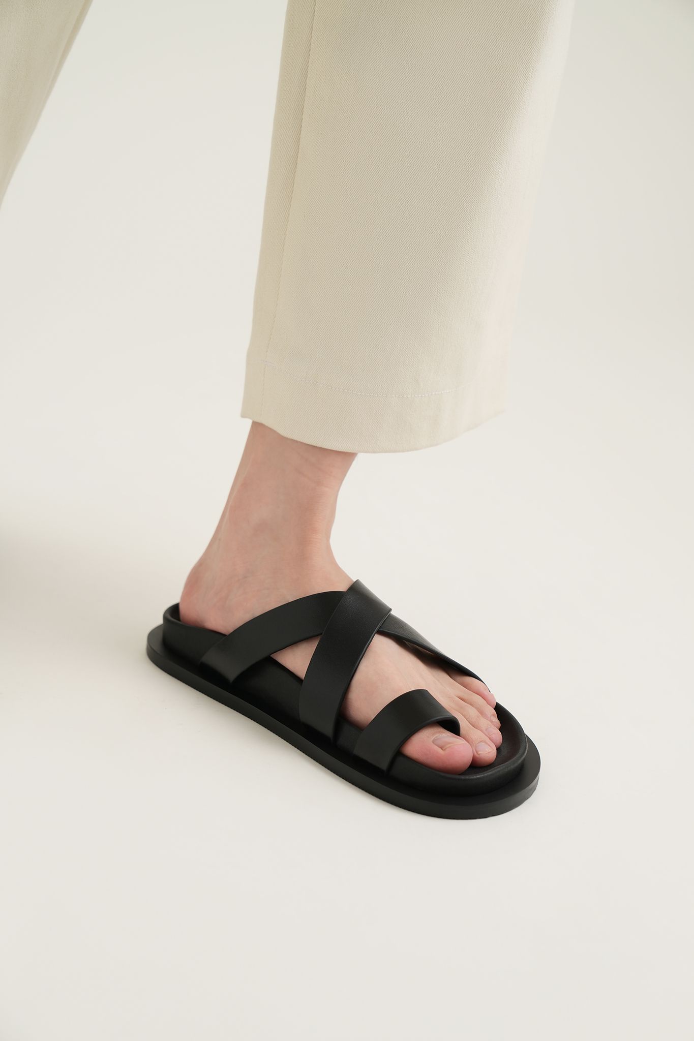 CHỎ SANDALS – waa. studios