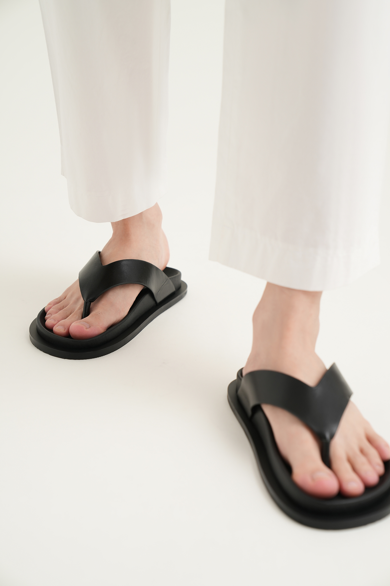 TÔNG SANDALS – waa. studios