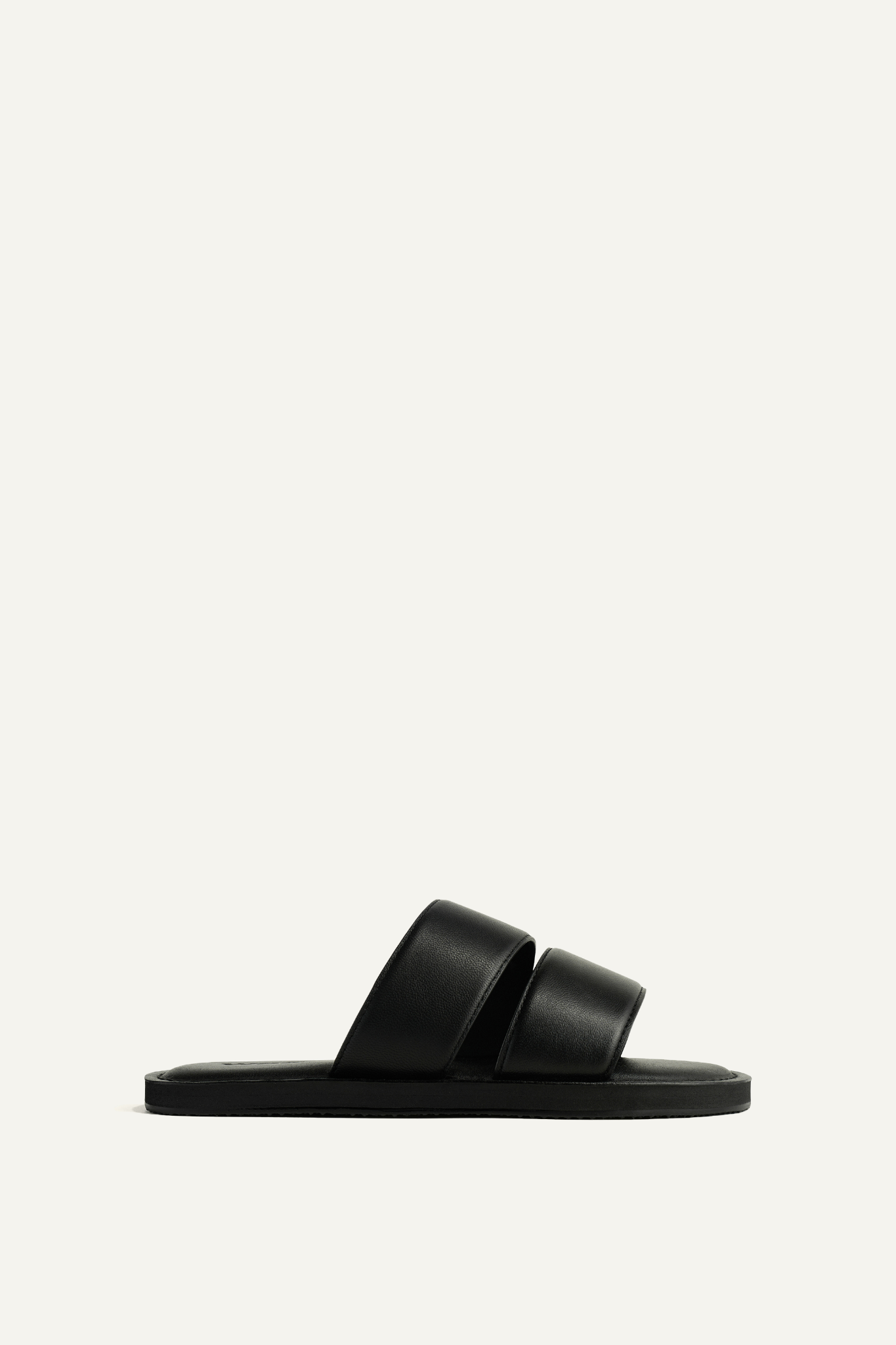 M O SANDALS Waa Studios