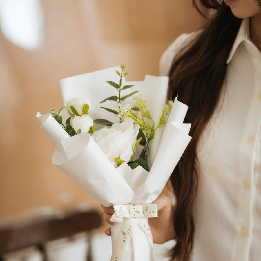  HỒNG TRẮNG LÁ TÁO 1 BÔNG 