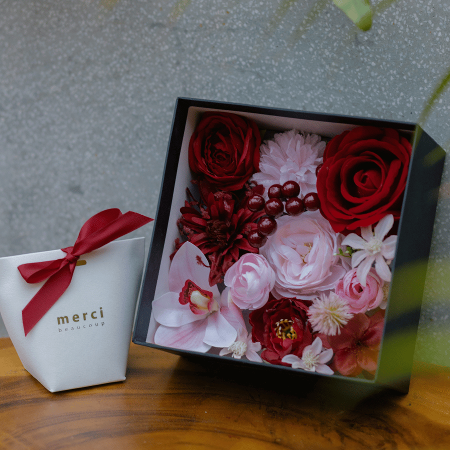  VALENTINE GIFT - CRYSTAL 