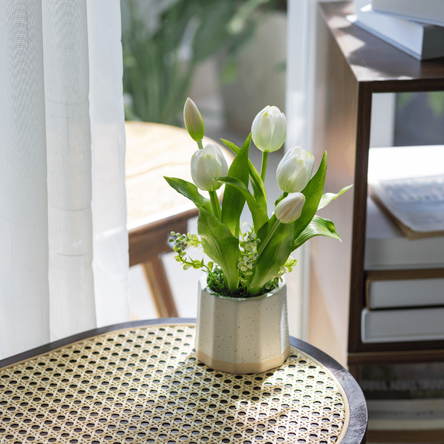  85ART - CÂY TULIP TRẮNG 