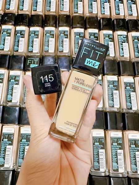 Kem nền che phủ cao, kiềm dầu, mịn lì nền Maybelline Fit Me Matte + Poreless Foundation 30ml