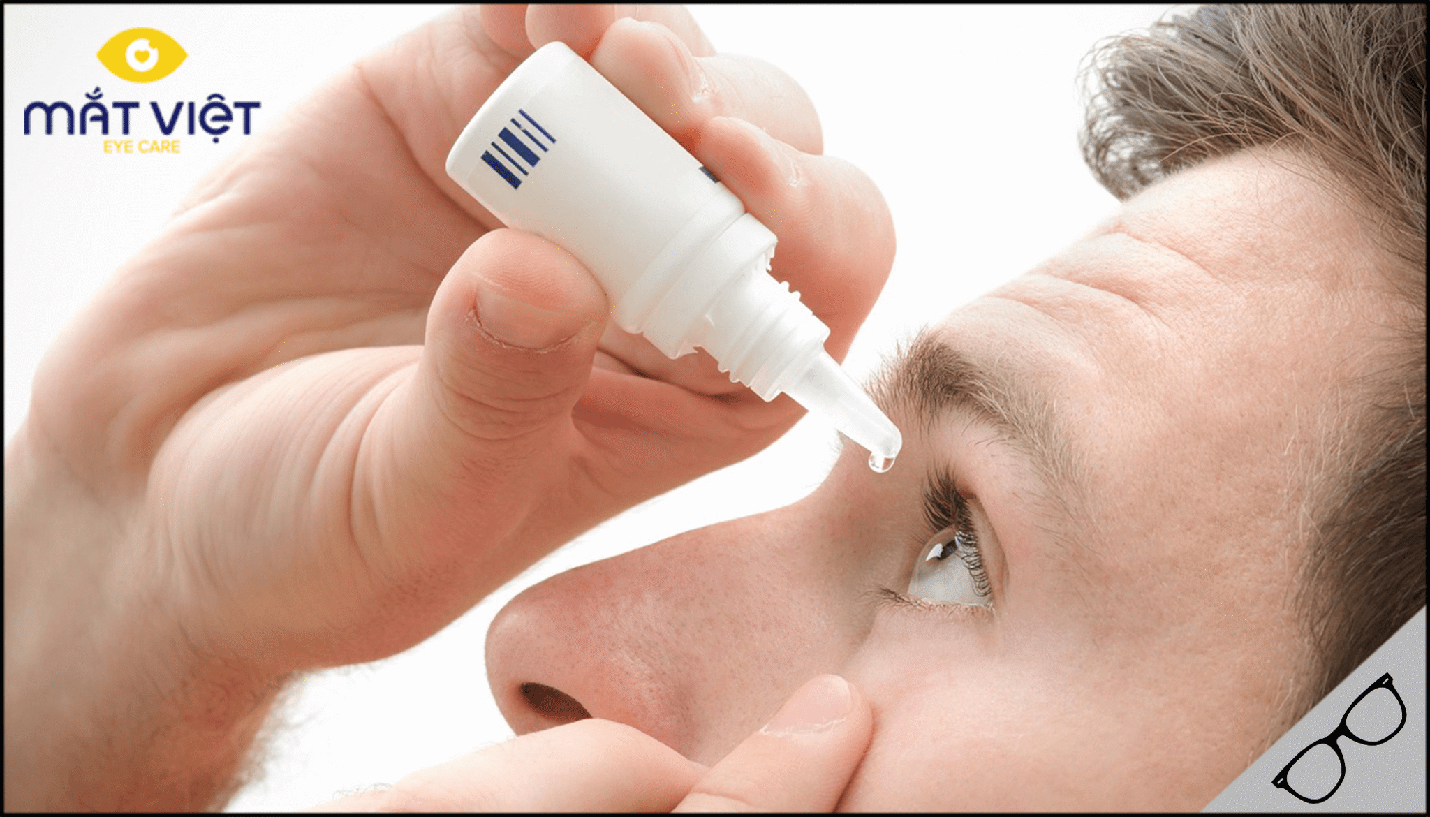 Sử dụng thuốc nhỏ mắt Sử dụng thuốc nhỏ mắt