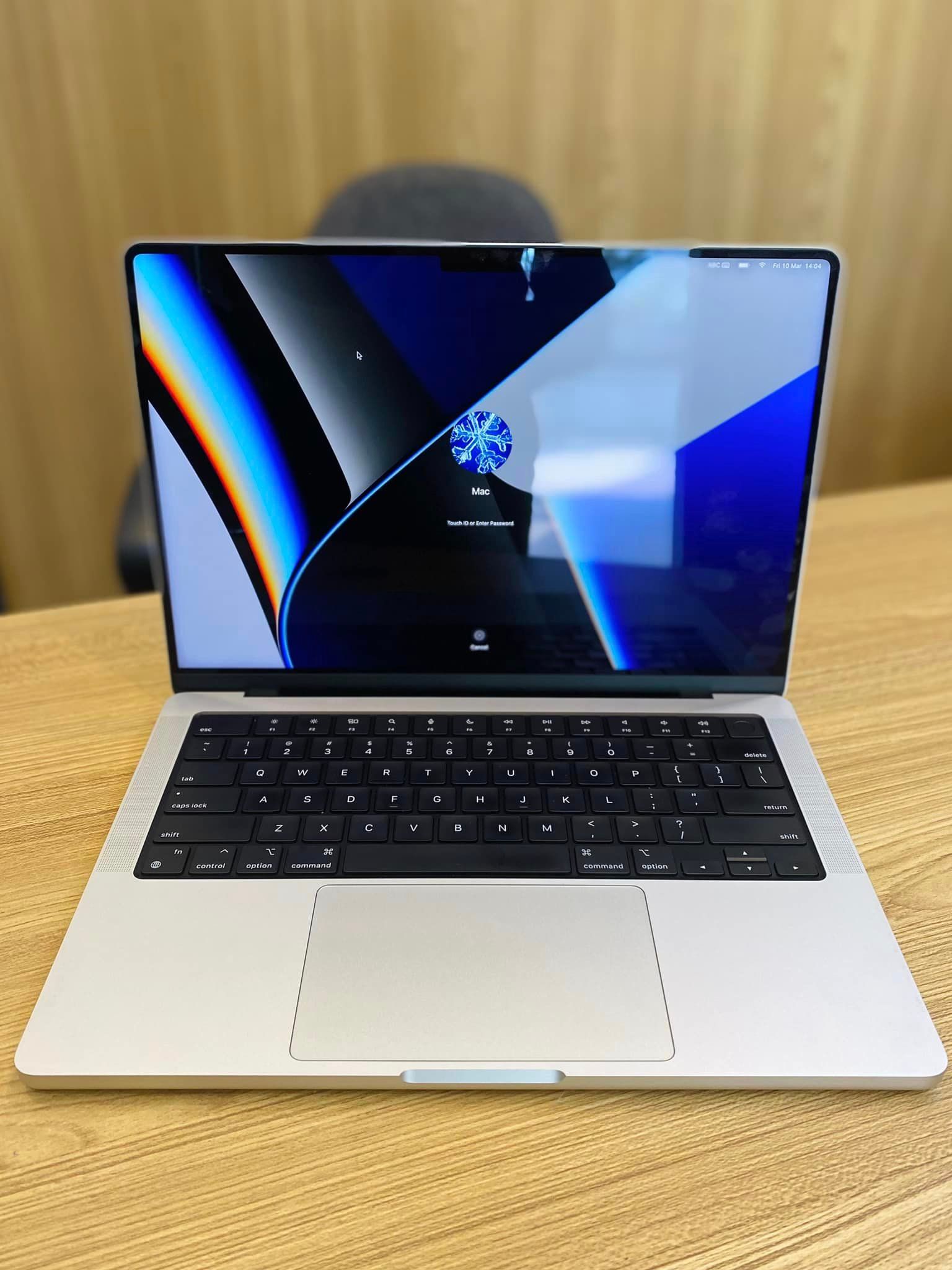 MacBookPro 14インチ M1 Pro 2021年モデル シルバー 美品 美品 Macbook Pro M1 14.2インチ 2021 シルバー(MacBook Pro 14