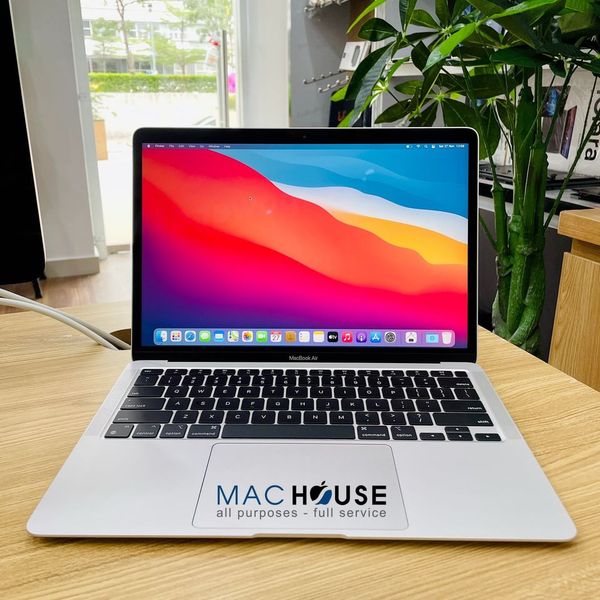 MacBook Air (M1, 2020) [Silver] - M1/16GB/256Gb - 99%