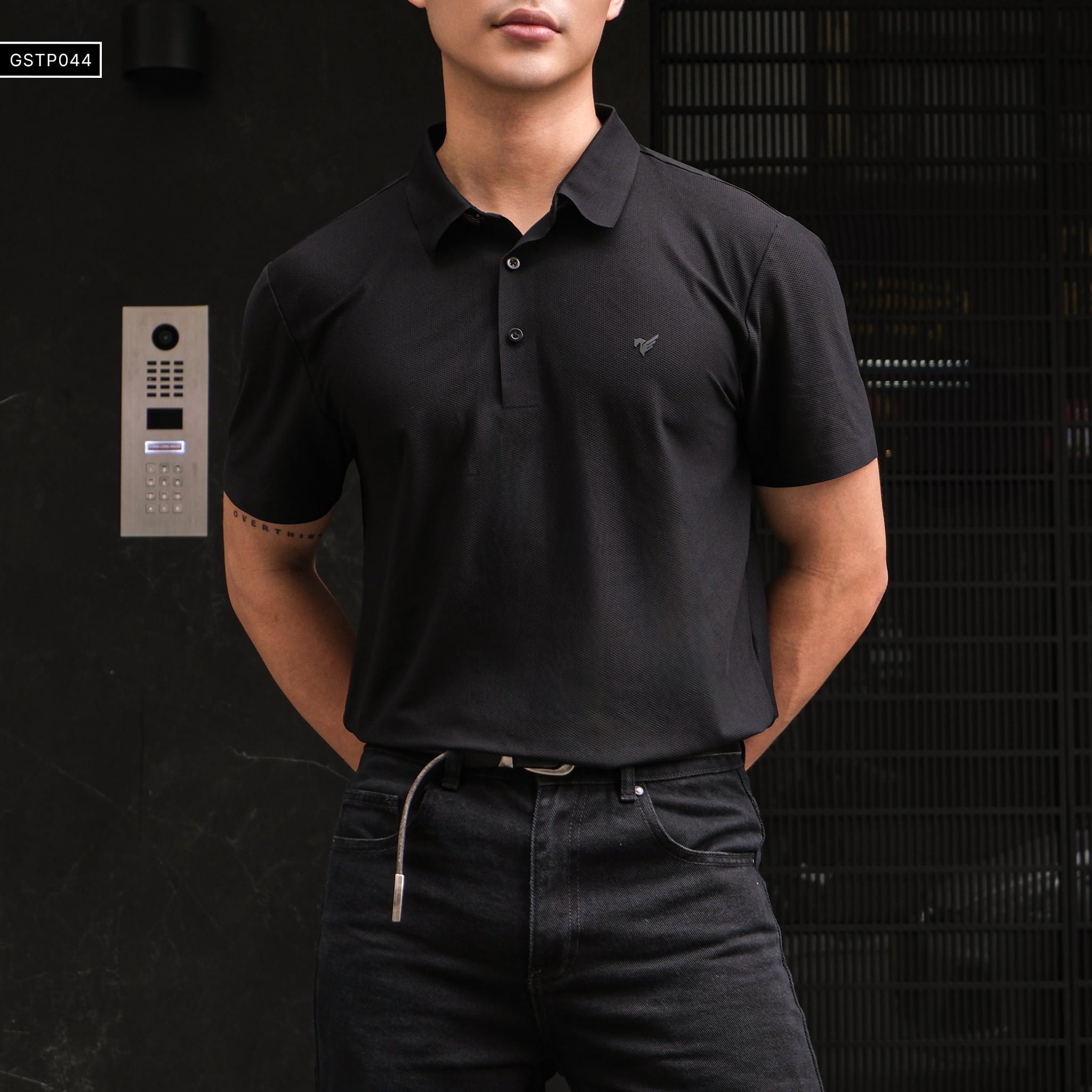 Áo polo seamless in logo ngực GSTP044 — ảnh phẳng