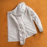  Áo khoác gió 1 lớp logo ngực EWCW010 