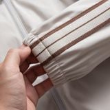  Áo khoác gió 1 lớp logo ngực EWCW010 