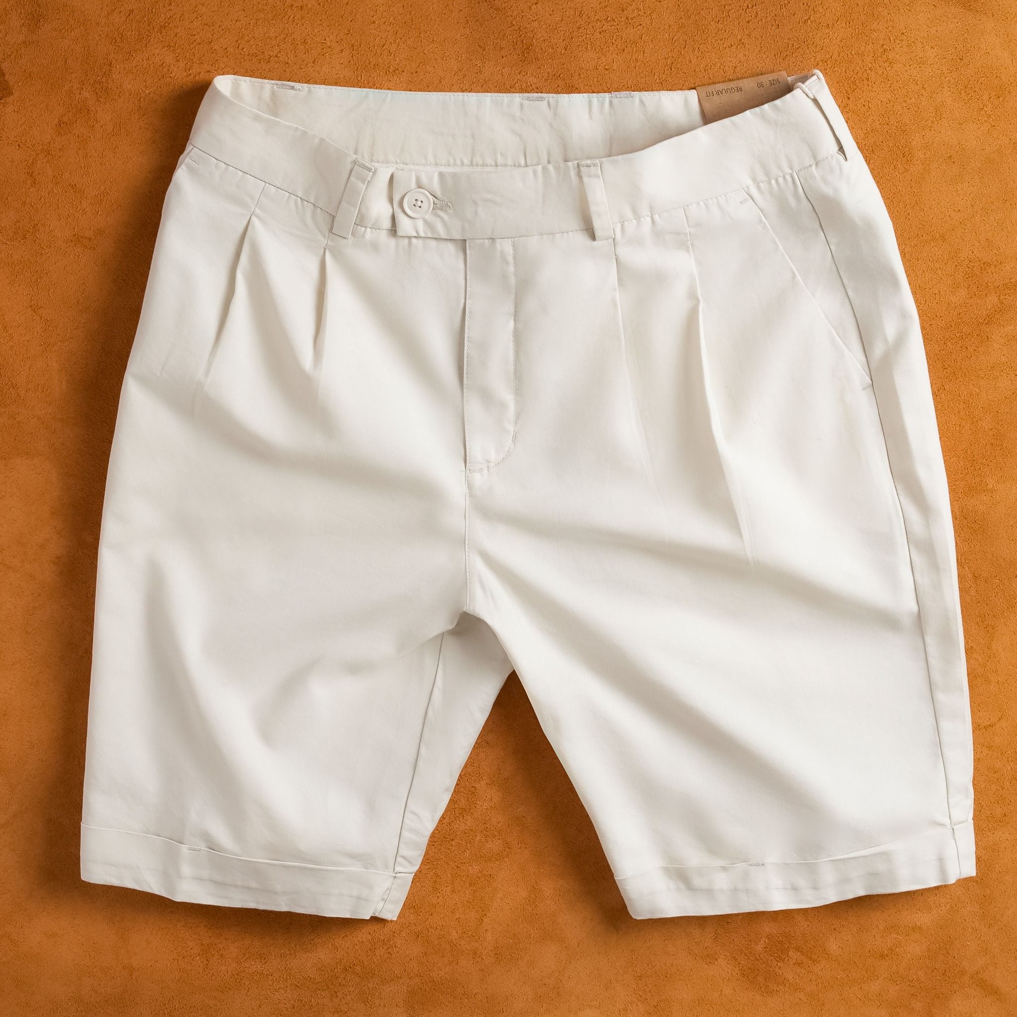  Quần short Khaki chiết eo gấu LV FSBK015 