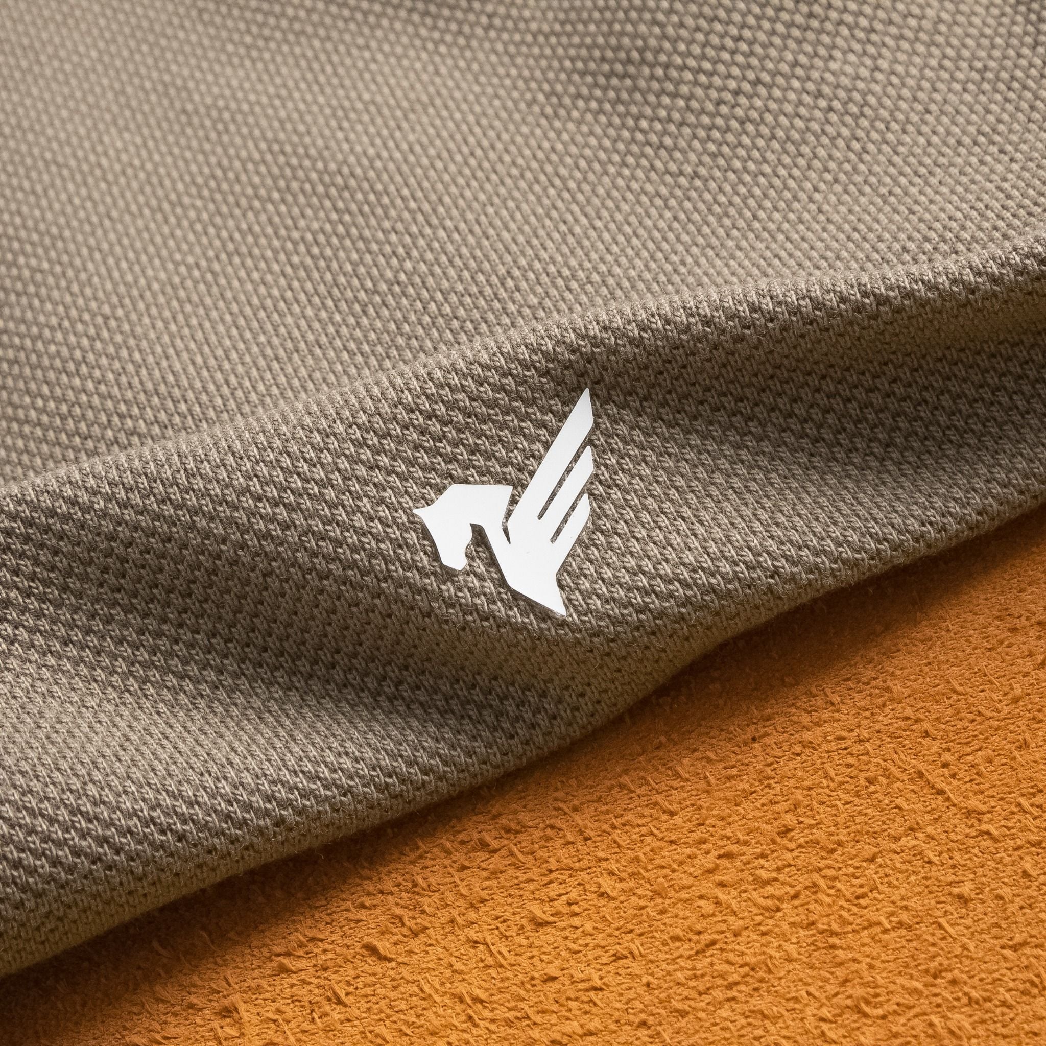  Áo polo trơn bo kẻ logo ngực FSTP009 