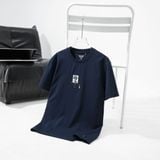  Áo T shirt họa tiết thêu ngực FSTS027 