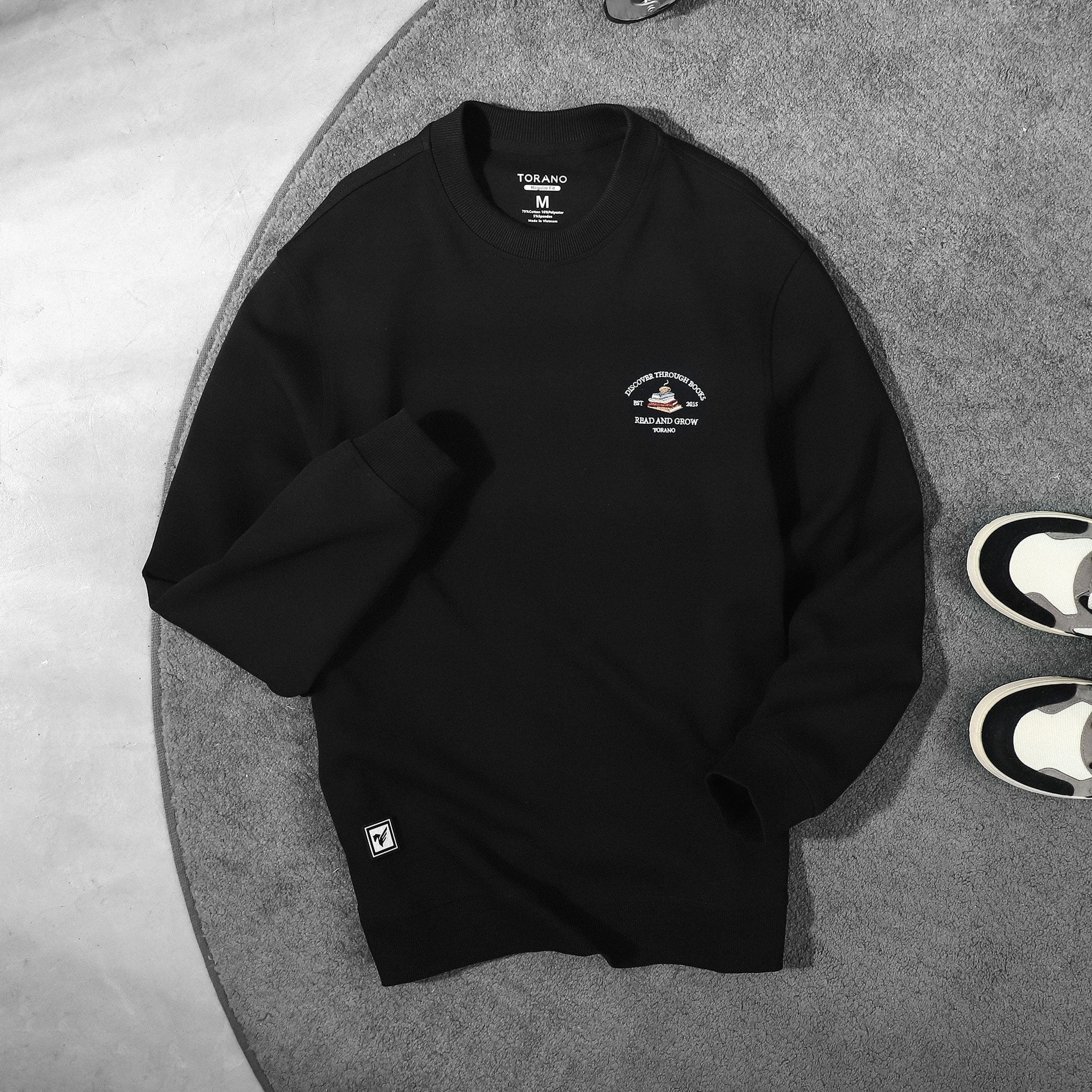  Áo nỉ họa tiết thêu logo ngực Read and Grow FWTW008 