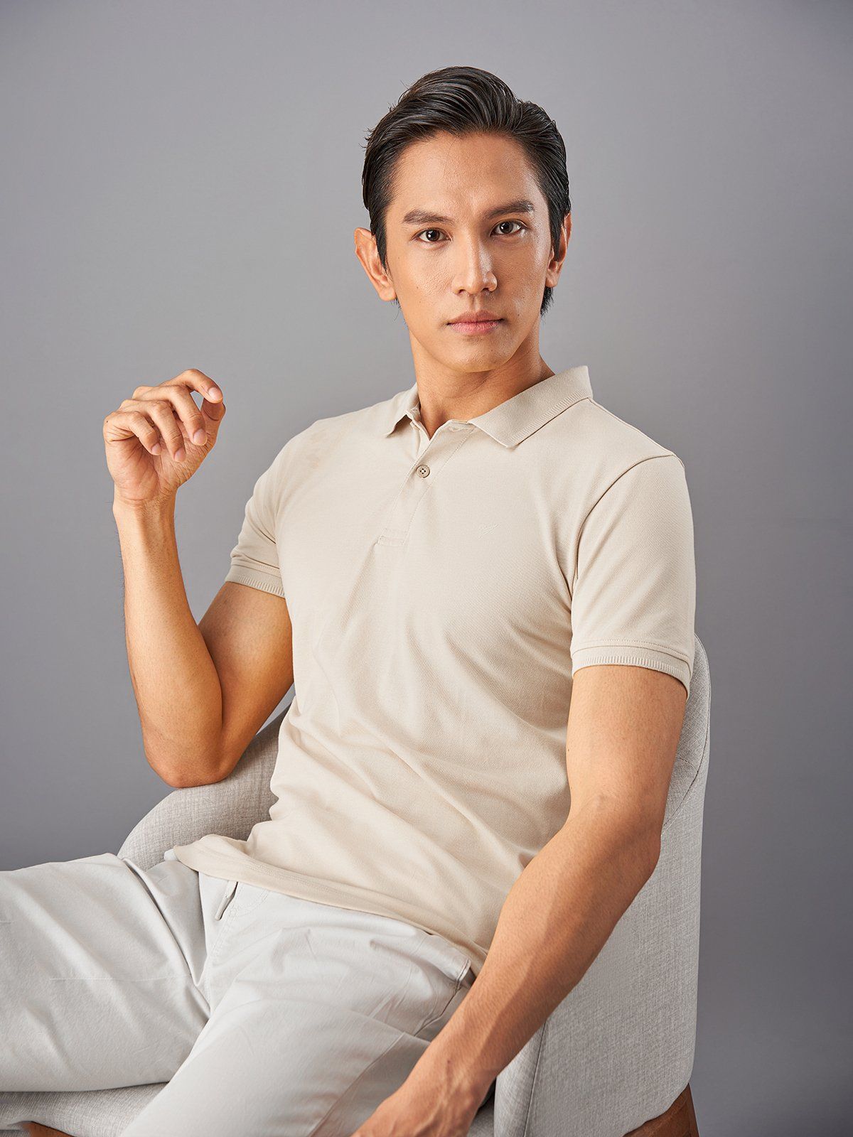  Áo Polo trơn basic thêu logo ngực ESTP038 - Trắng kem đậm 