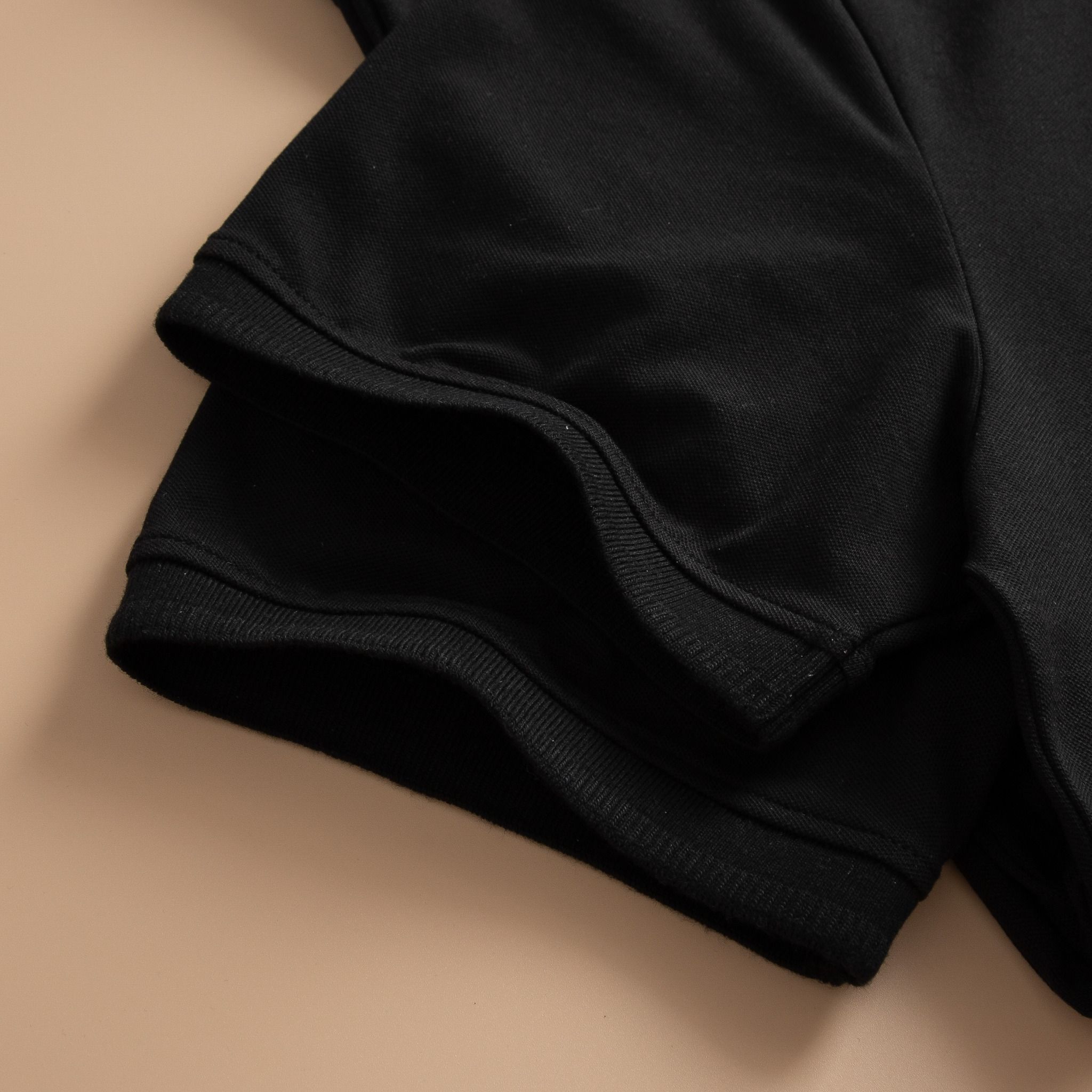  Áo Polo trơn basic đen thêu logo ngực ESTP038 - Đen 