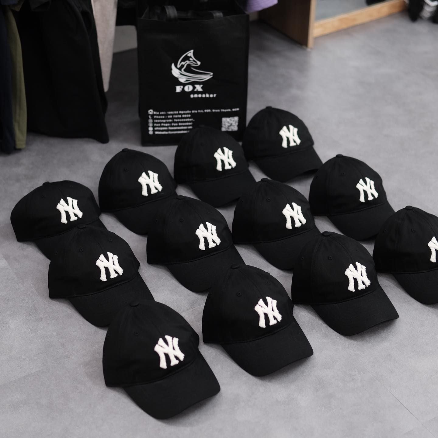  Mũ Nón MLB Màu Đen Logo Ny Bông 