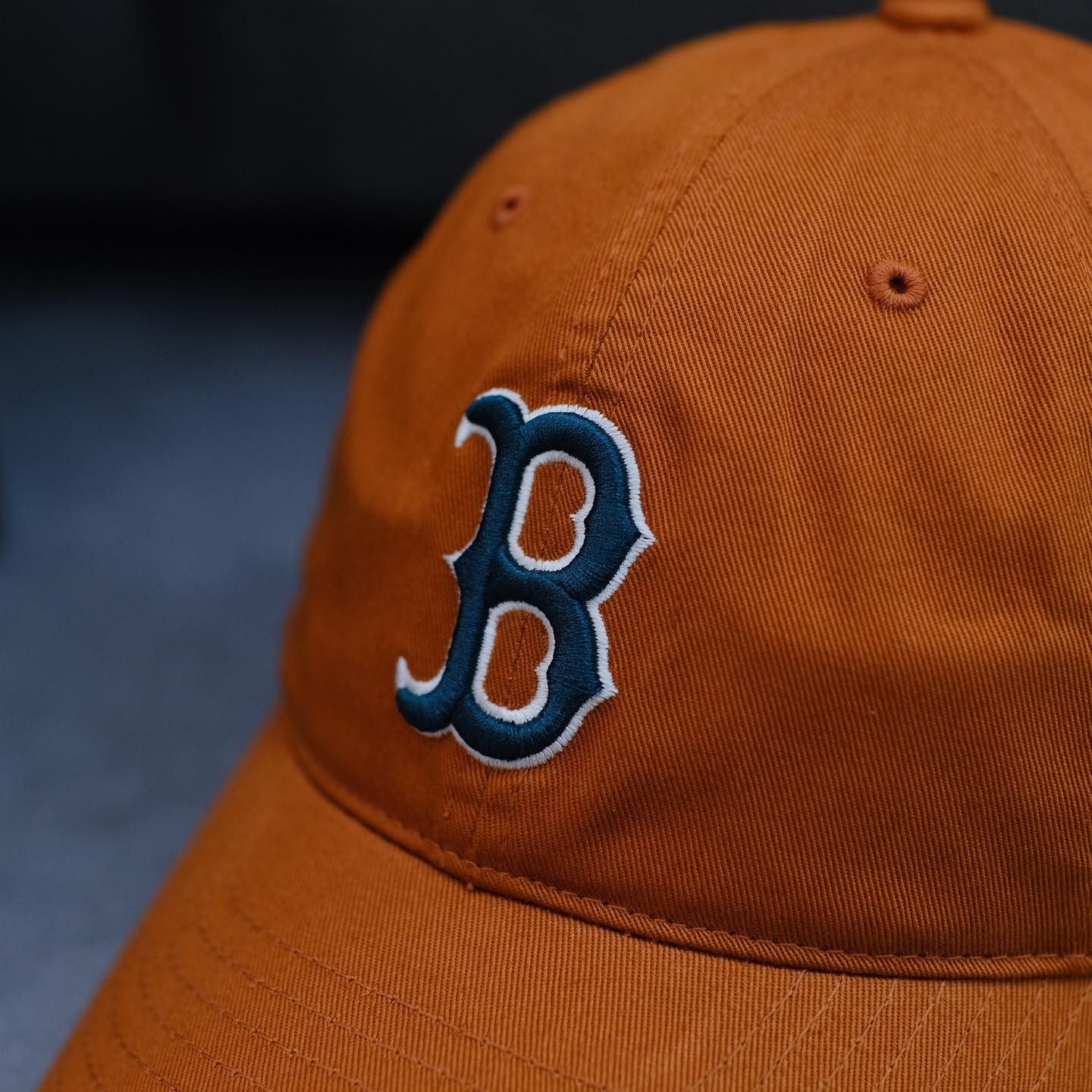  Mũ/Nón MLB Màu Nâu Logo Chữ B Thêu Hàng Chính Hãng - Fox Sneaker 