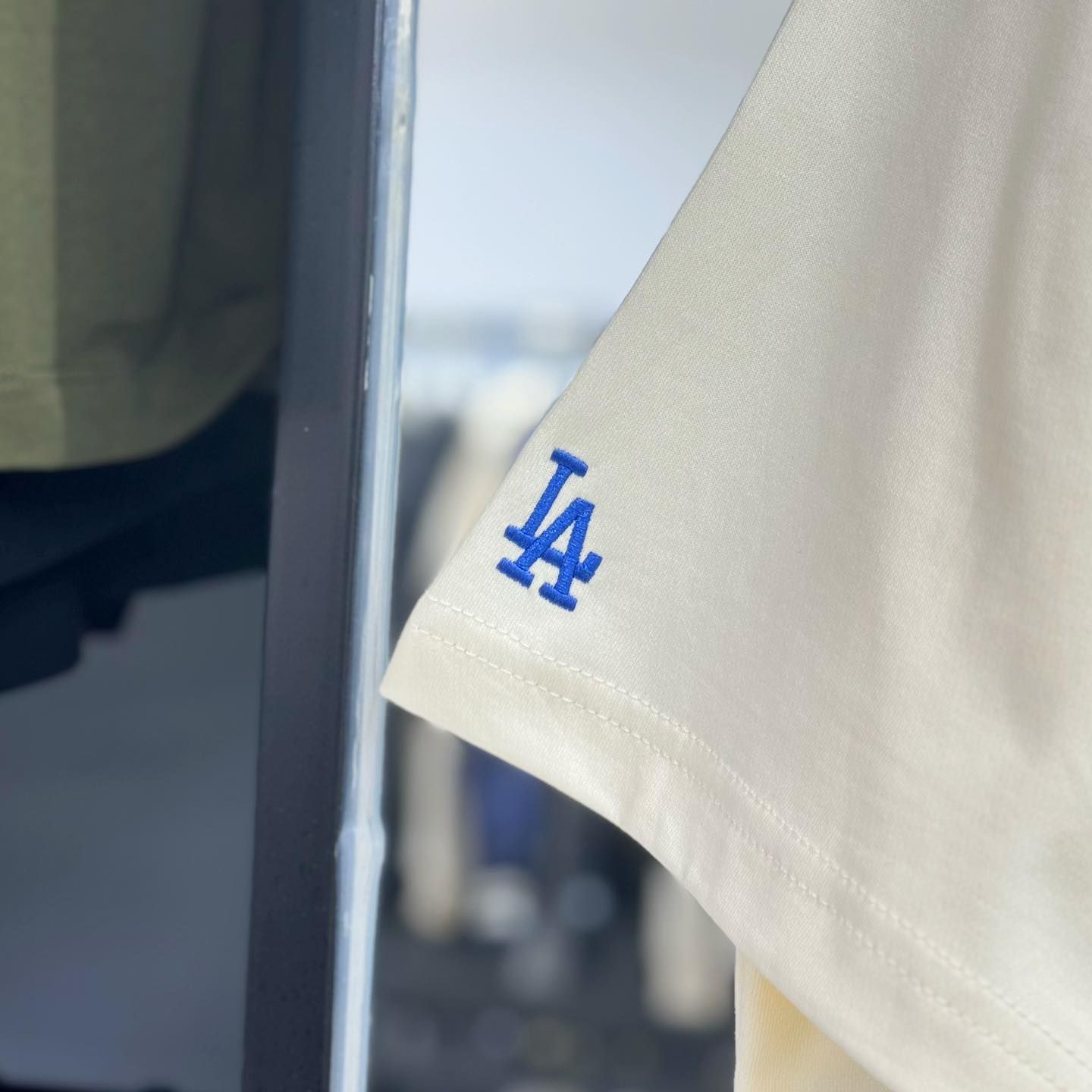  Áo Thun New Era La Kem Nứt Hàng I 13702562 Hàng Chính Hãng 