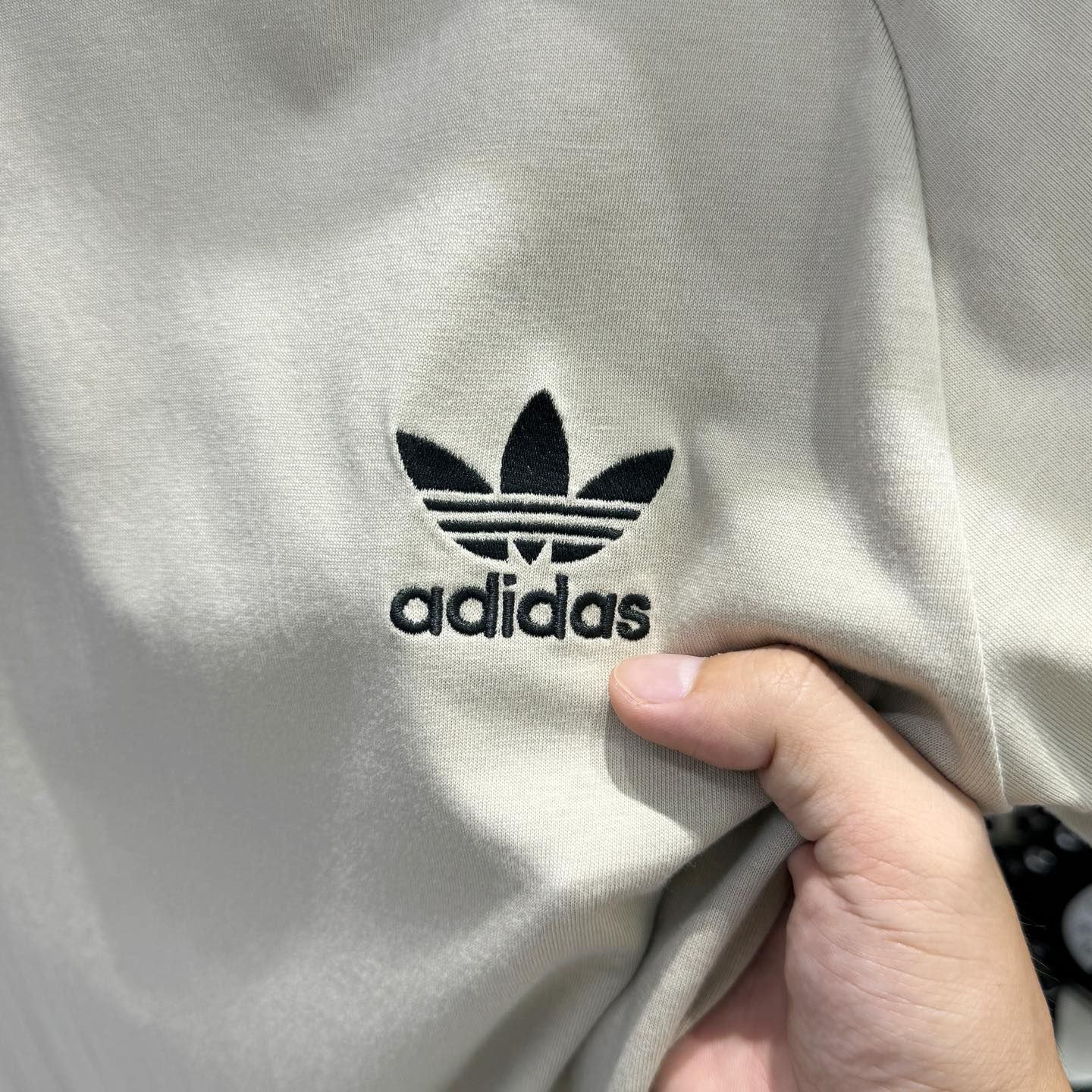  Áo Thun ADIDAS 3 Sọc Adicolor Màu Kem I IM2079 Hàng Chính Hãng 
