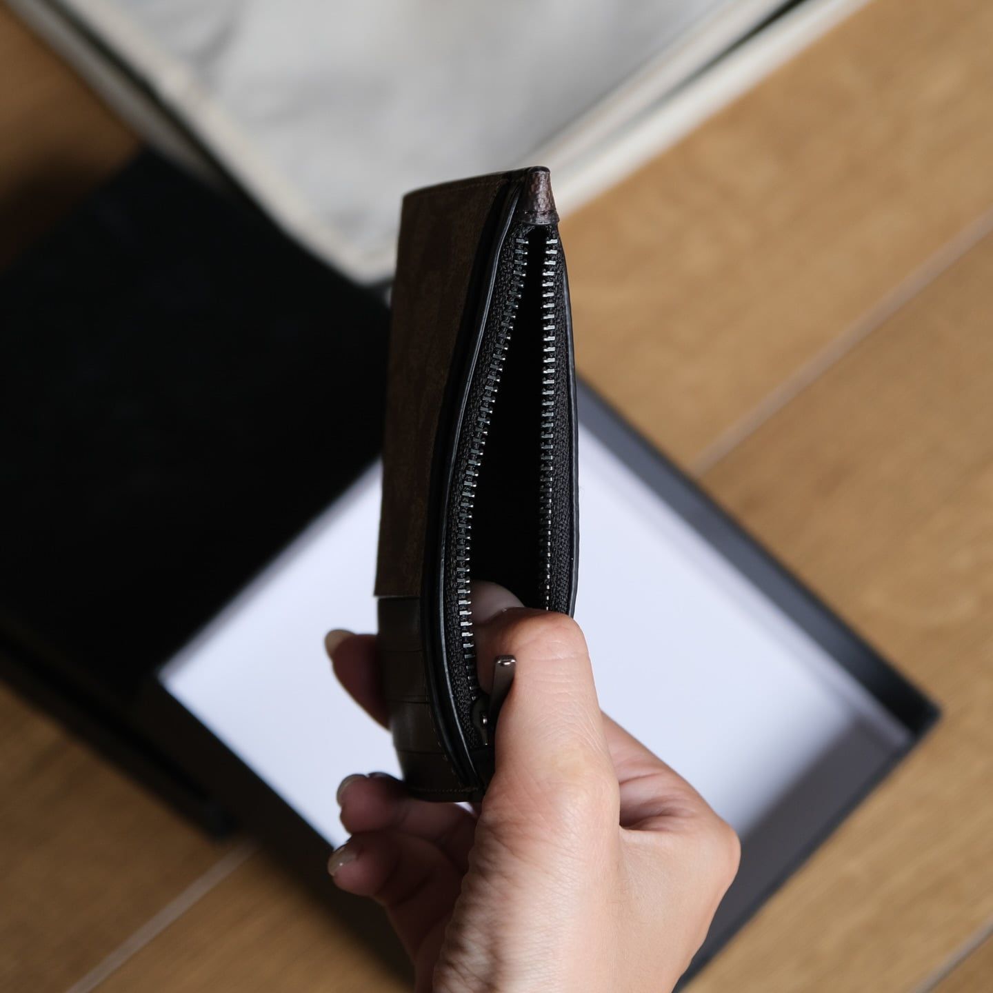  Ví Coach Zip Mono Nâu Hàng Chính Hãng 