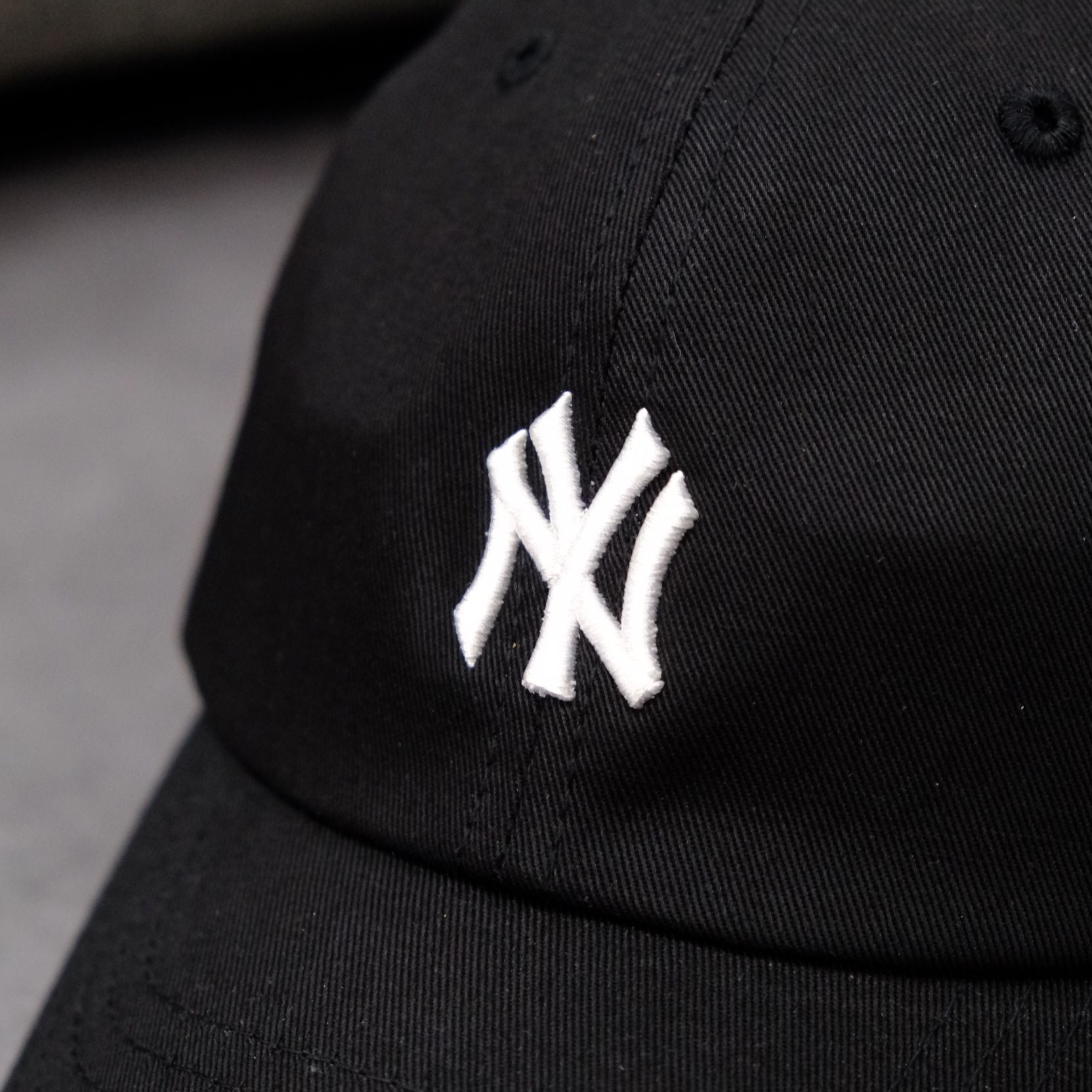  Mũ Nón MLB Ny Đen Thêu Logo Tim Love [32cpua111 50l] 