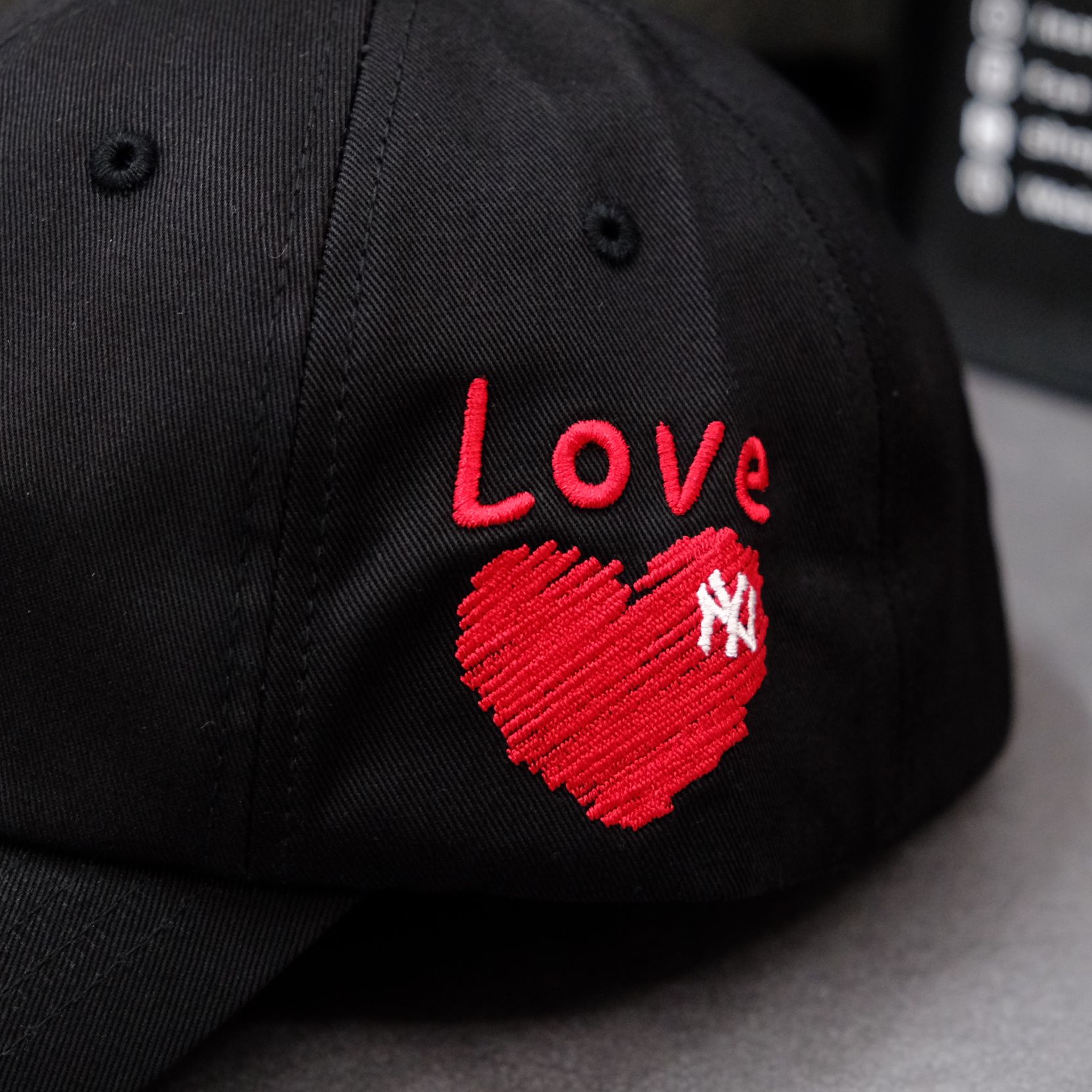  Mũ Nón MLB Ny Đen Thêu Logo Tim Love [32cpua111 50l] 