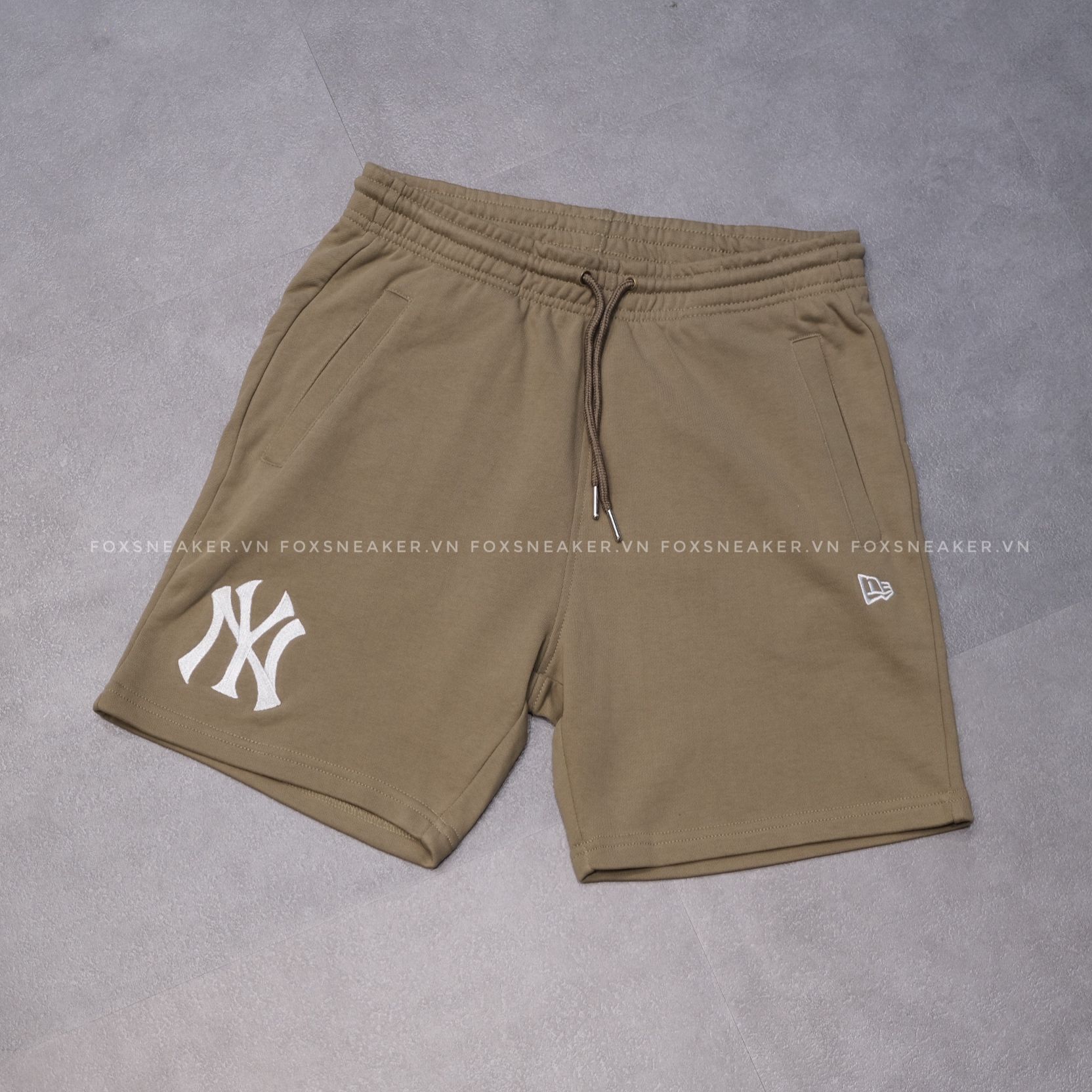 Quần Short New Era x MLB New York Yankees Nâu | 13774289 Hàng Chính Hãng 