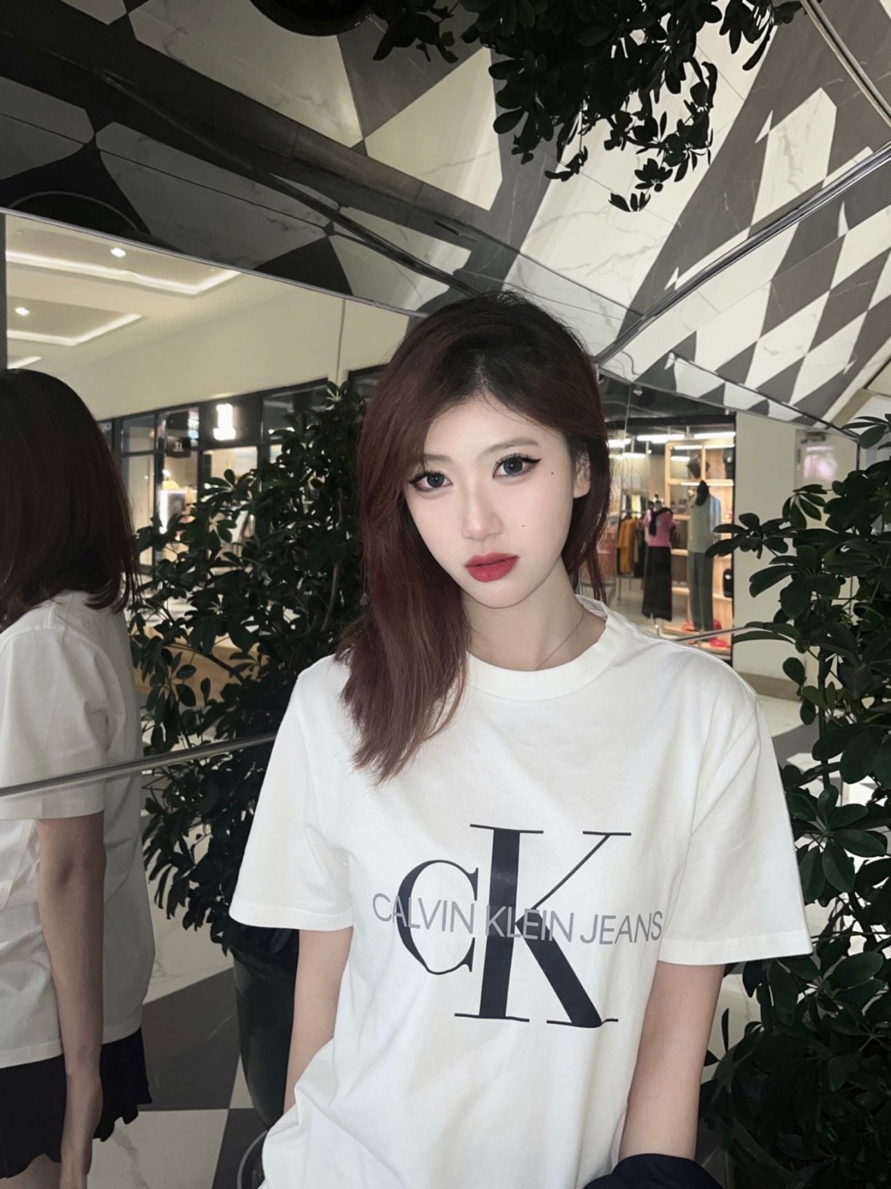  Áo Thun CK Màu Trắng | 40DC813 Hàng Chính Hãng 