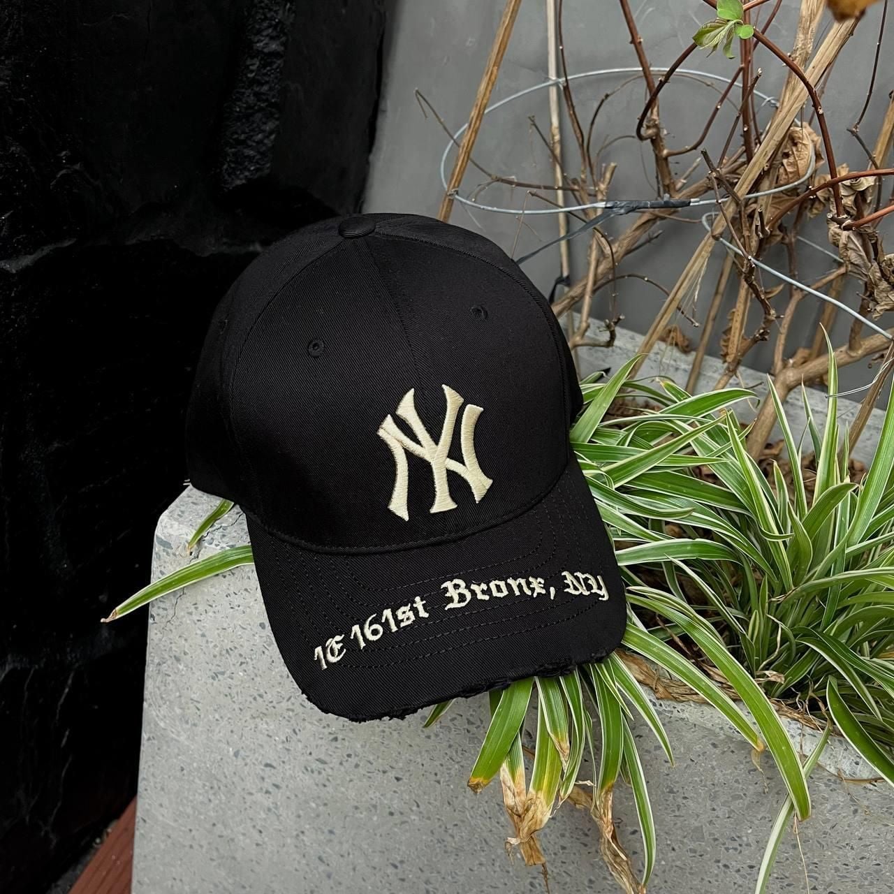  Mũ Nón MLB Gothic Address Structure New York Yankees 3ACPK02N 50BKS 
