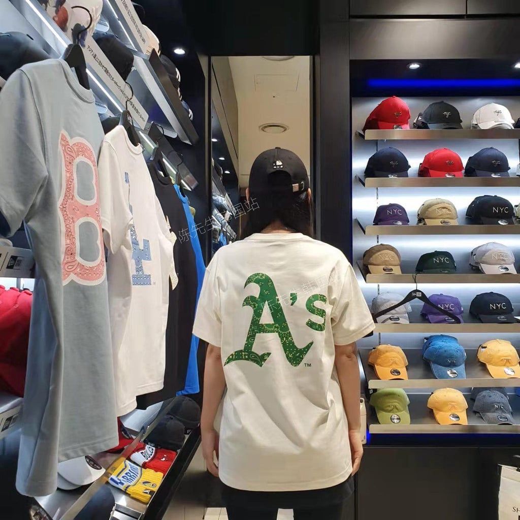 SALE - Áo Thun New Era X MLB Big Paisley Oakland Athletics Ivory 13086596 