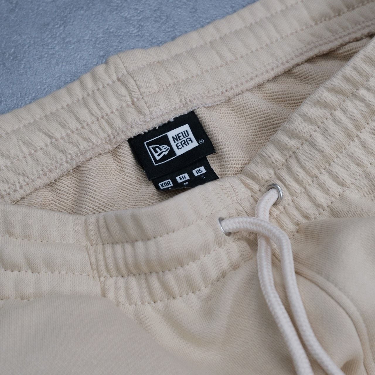  Quần Short New Era Essentials Cargo Omlblk 60332273 Hàng Chính Hãng 