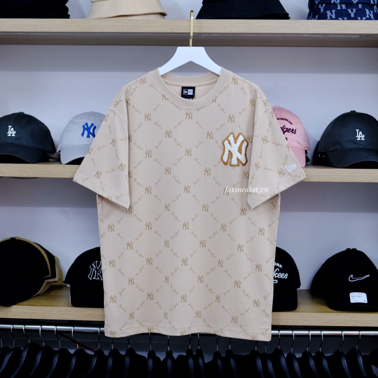  SALE - Áo Thun New Era Monogram New York Yankees Nâu 19500182 