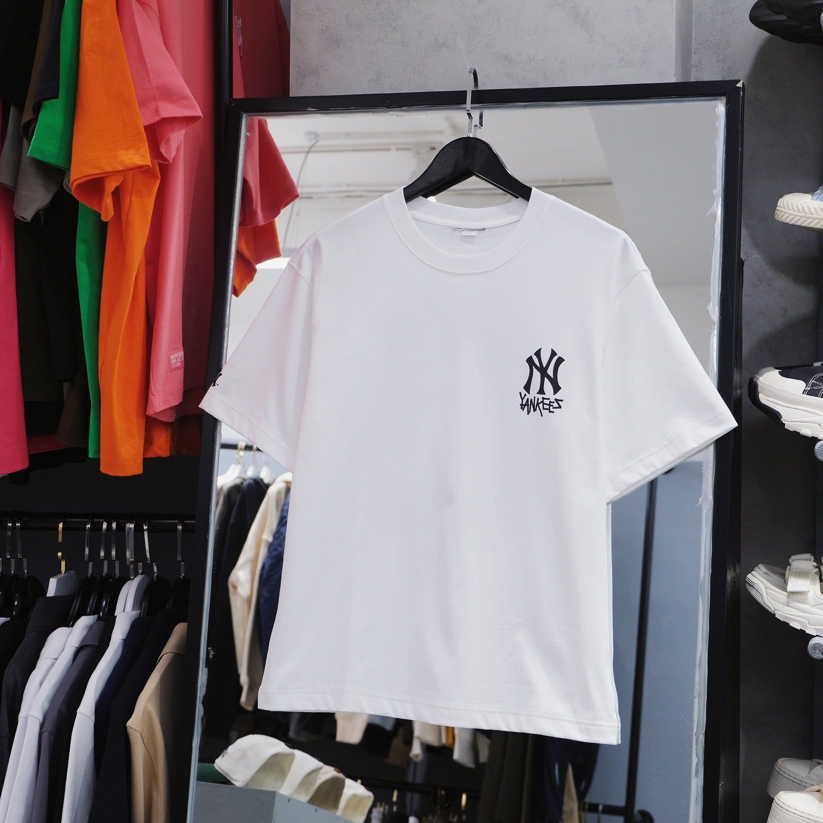  Áo Thun MLB Ny Yankees 3ATSB1843-50WHS Màu Trắng Chính Hãng 