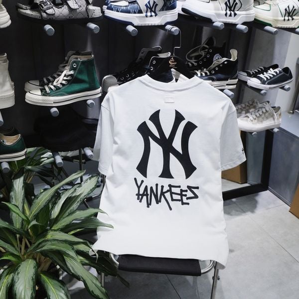  Áo Thun MLB Ny Yankees 3ATSB1843-50WHS Màu Trắng Chính Hãng 