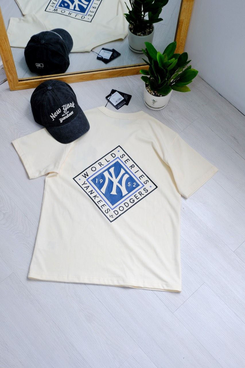  SALE - Áo Thun New Era Hình Thoi Màu Kem I 122046145 Hàng Chính Hãng 