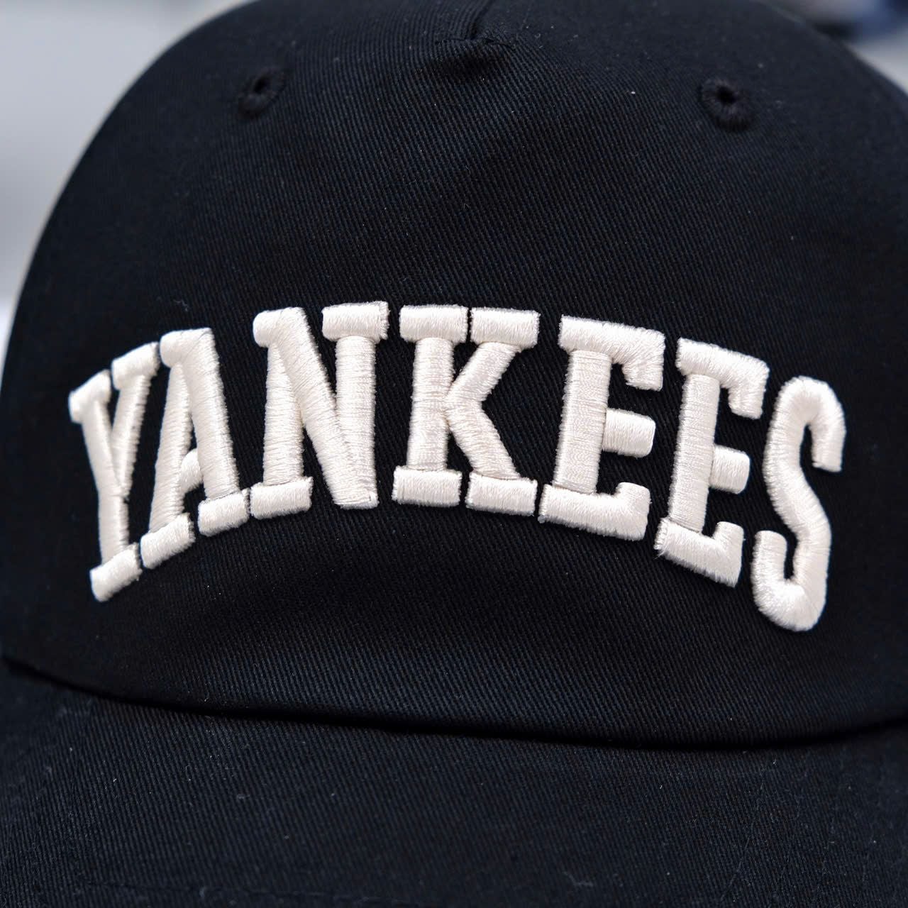  Mũ Nón MLB Yankees Gấu Đen Chính Hãng 