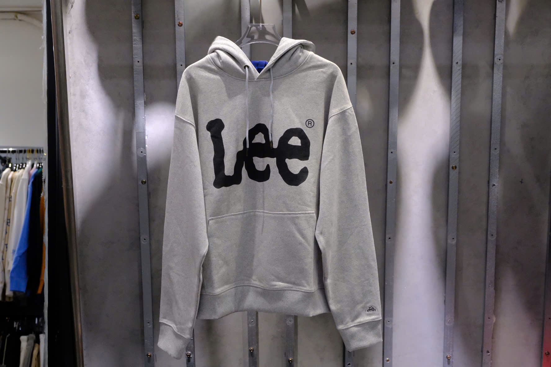 【LEE】送料・関税込★Big Twitch Loose Fit Hoodie LEE】送料・関税込☆Big Twitch Loose Fit Hoodie (LEE/パーカー
