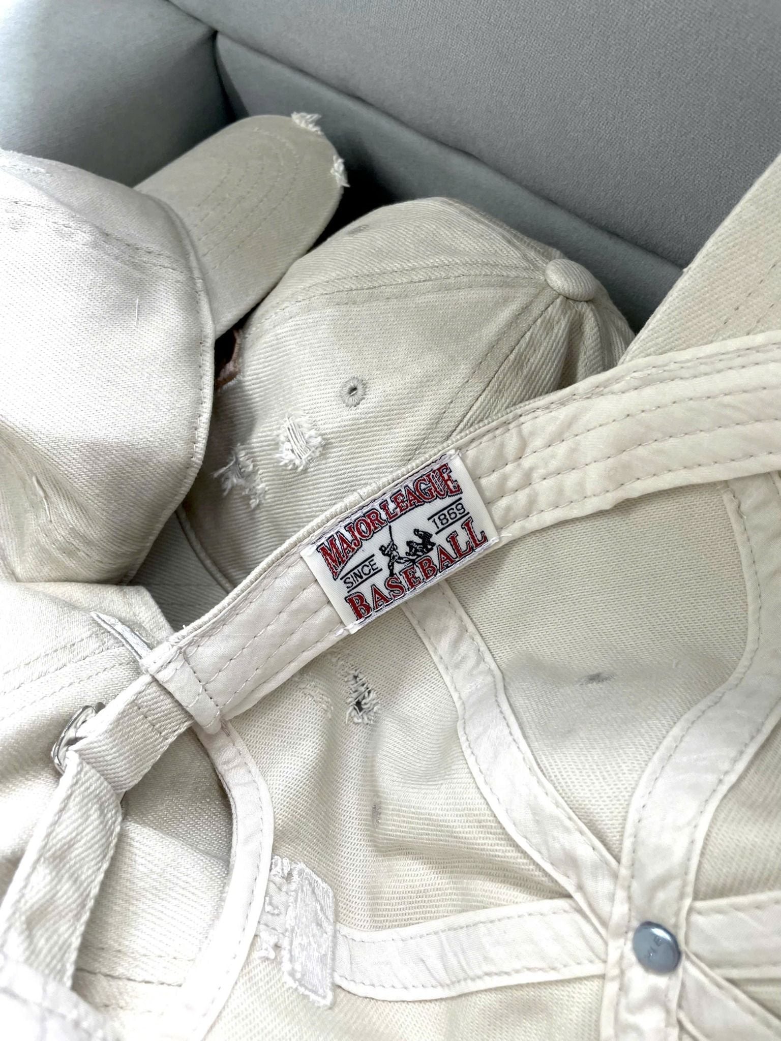  Mũ Nón MLB C Kem Rách Hàng Chính Hãng | Fox Sneaker 