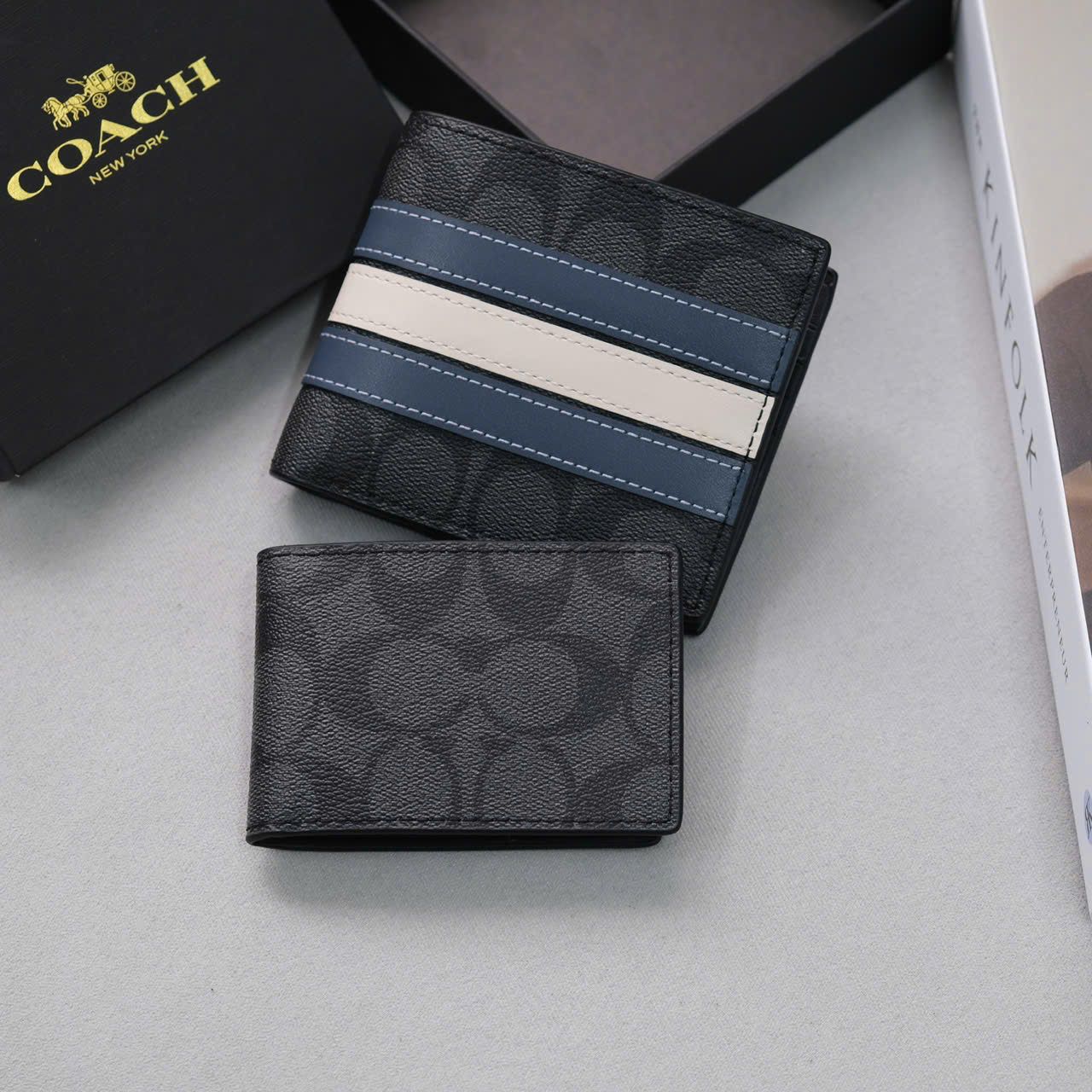  Ví Coach Đen 3 Sọc Hàng Chính Hãng | Fox Sneaker 