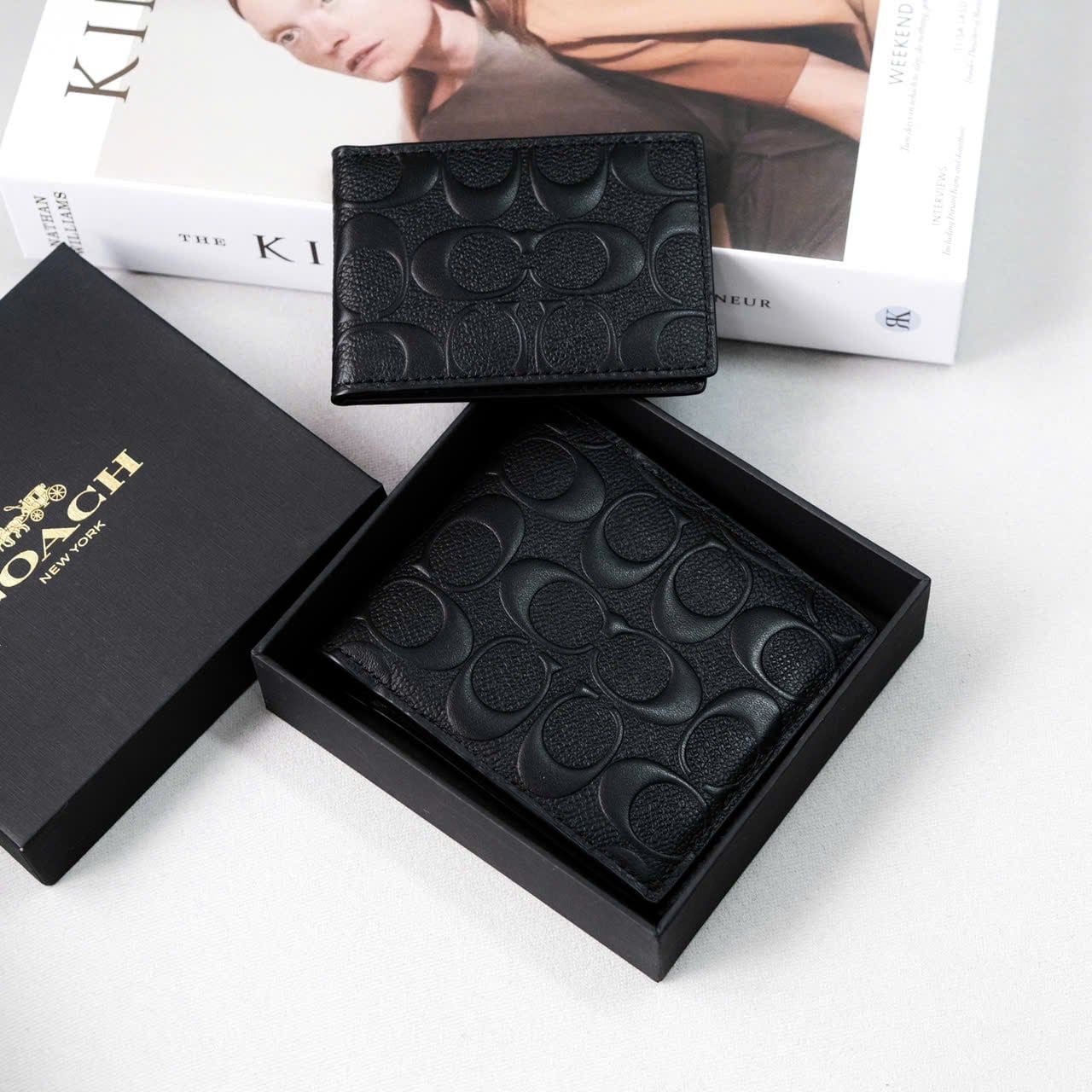  Ví Coach Da Đen Logo Dập Nổi Hàng Chính Hãng | Fox Sneaker 