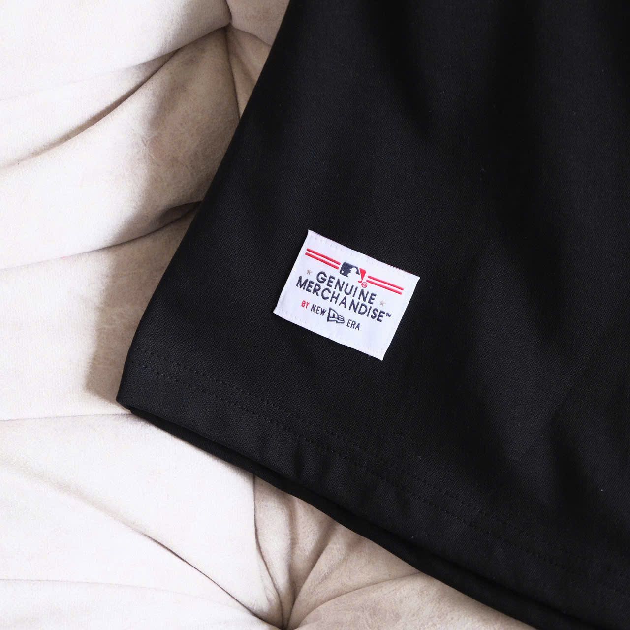  SALE - Áo Thun New Era NY 8Bit Đen Hàng Chính Hãng CODE: 15554885 | Fox Sneaker 