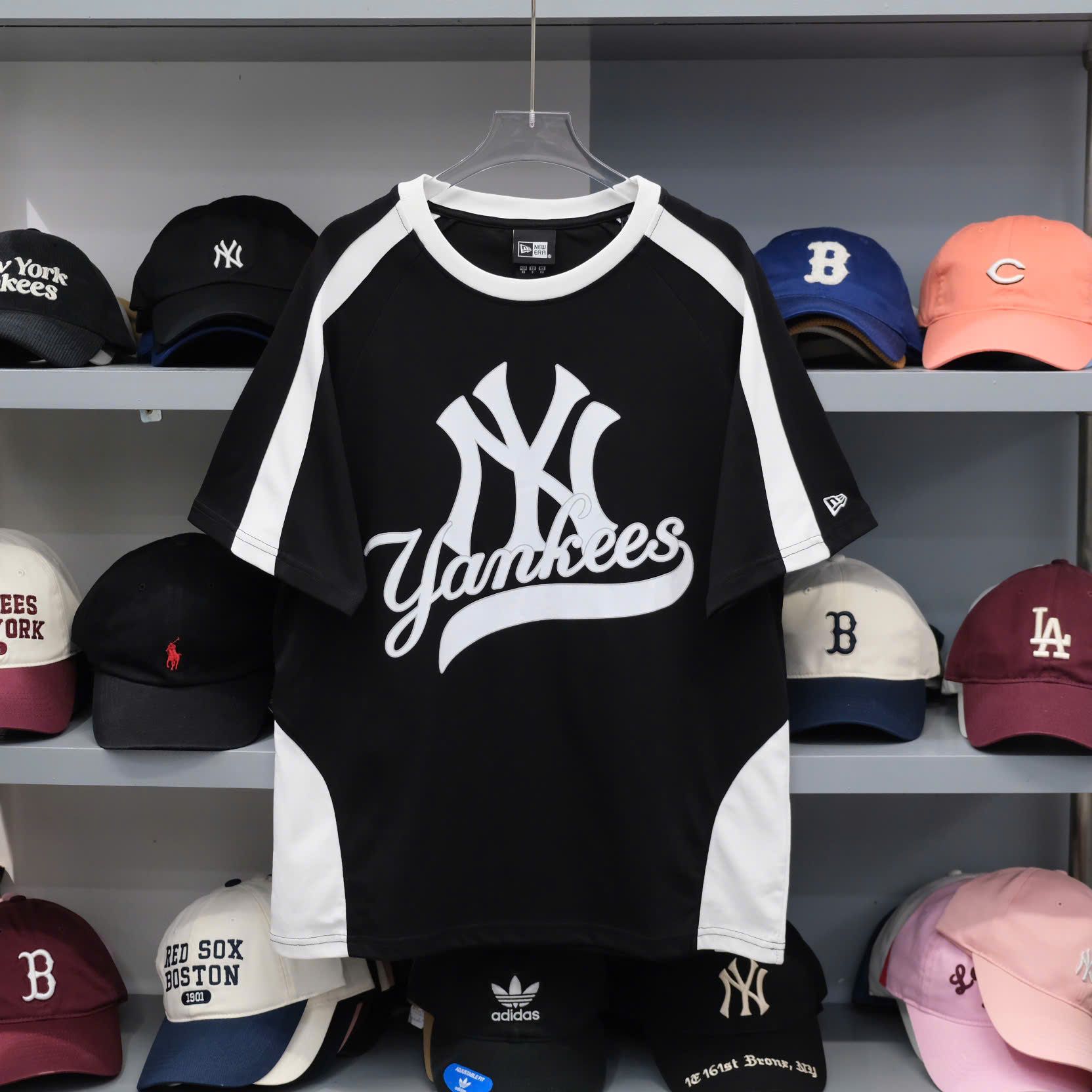  Áo Thun New Era NY Đen Big Logo Ngực Hàng Chính Hãng CODE: 15488808 