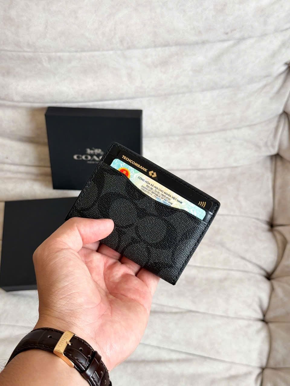  Ví Coach Nam Châm Mono Xám Hàng Chính Hãng | Fox Sneaker 