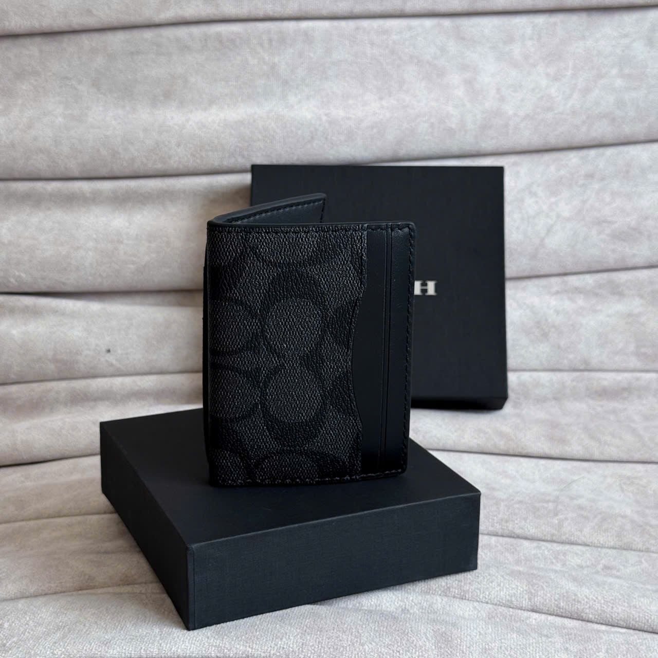  Ví Coach Nam Châm Mono Xám Hàng Chính Hãng | Fox Sneaker 