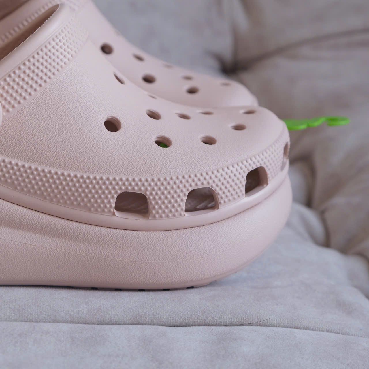  Giày Clog Crocs Hồng Crush Classic Đế Cao Hàng Chính Hãng | Fox Sneaker 